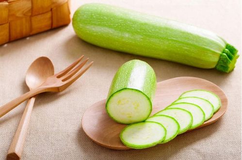 西葫芦芯发黄了是坏了吗 西葫芦怎么判断坏了